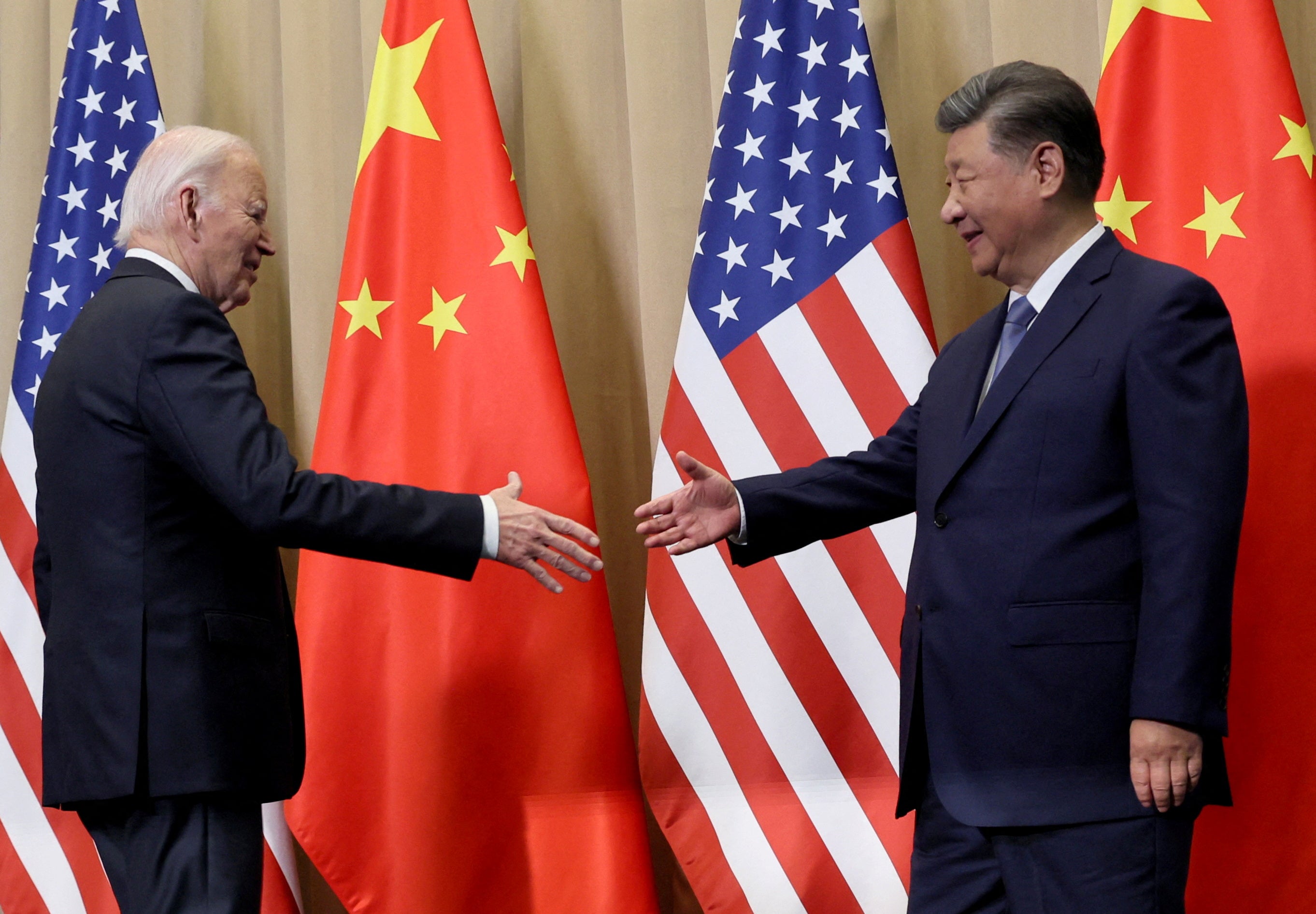 Xi Jinping meets Joe Biden on the sidelines of the APEC Summit in Lima, Peru