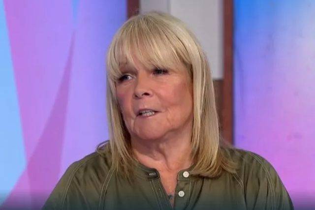 <p>Linda Robson</p>