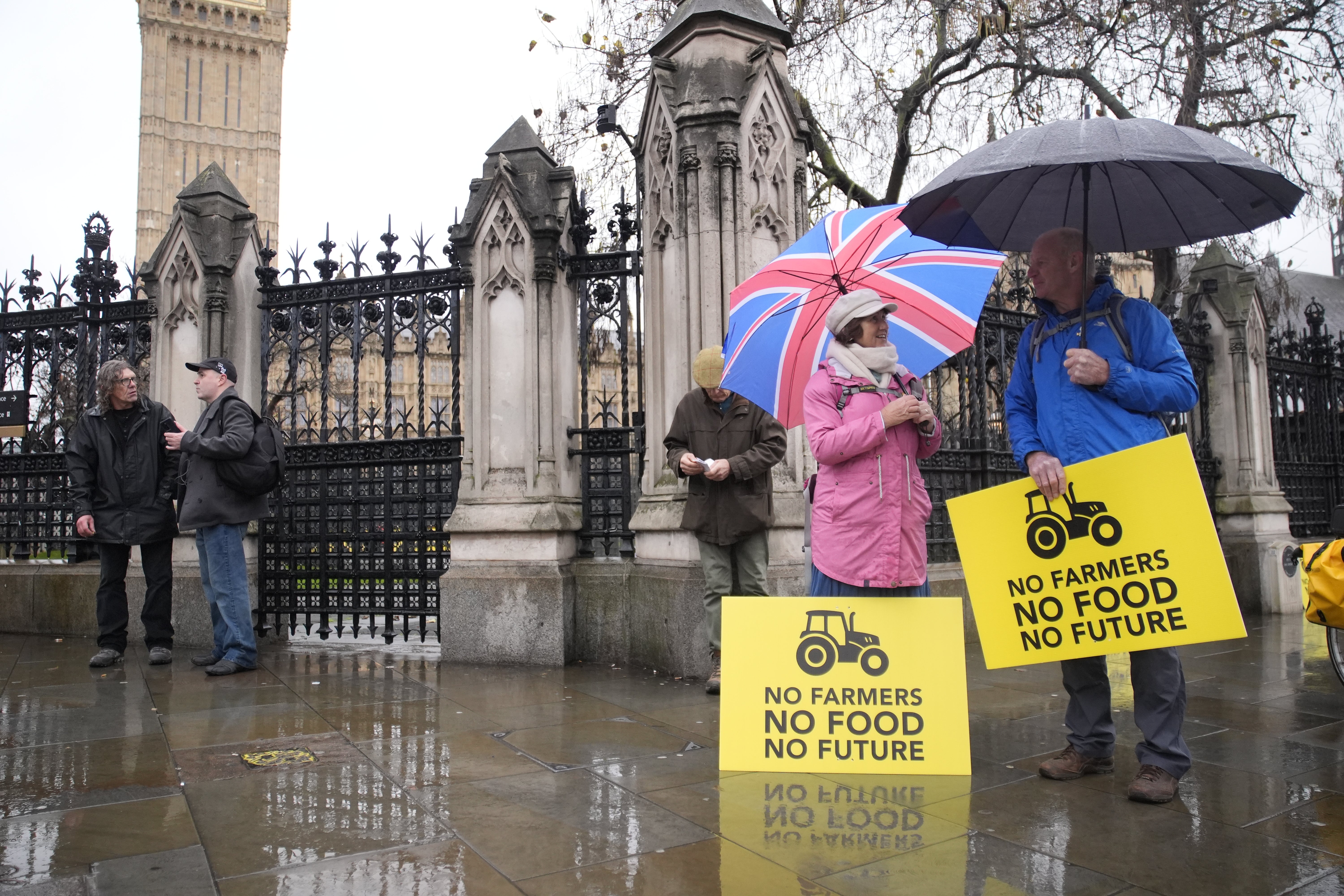 Farmers have surrounded Whitehall to protest the proposed inheritance tax hikes