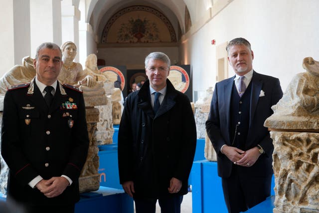 Italy Stolen Artefacts