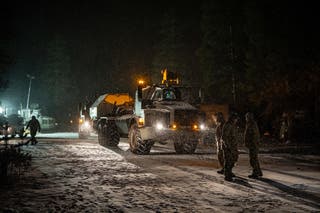 British Army fires new artillery gun for the first time on Nato ...