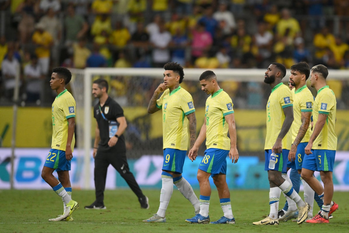 Brazil booed by furious fans after draw with Uruguay in World Cup qualifying