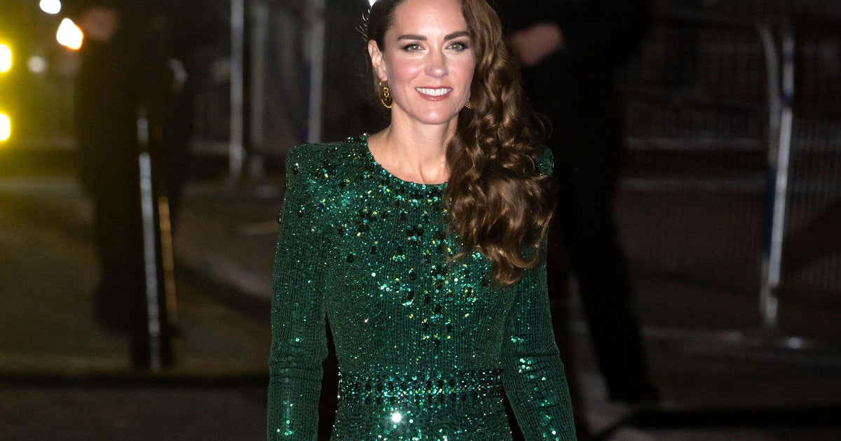 how to accessorize a green sequin dress 10 Stunning Accessory Ideas to Elevate Your Green Sequin Party Dress