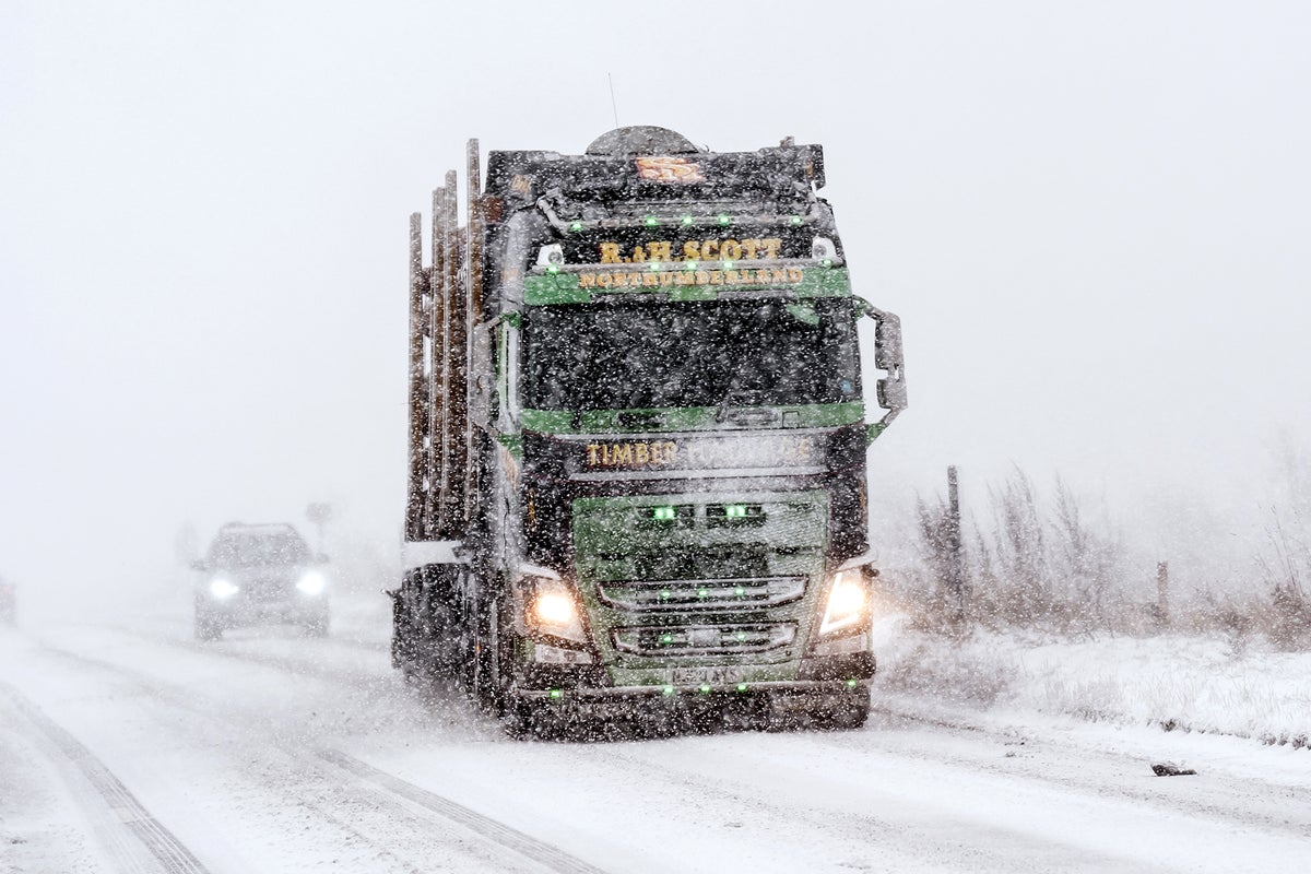 Storm Bert live: Schools closed as frozen Britain covered by snow before rain deluge arrives this weekend thumbnail