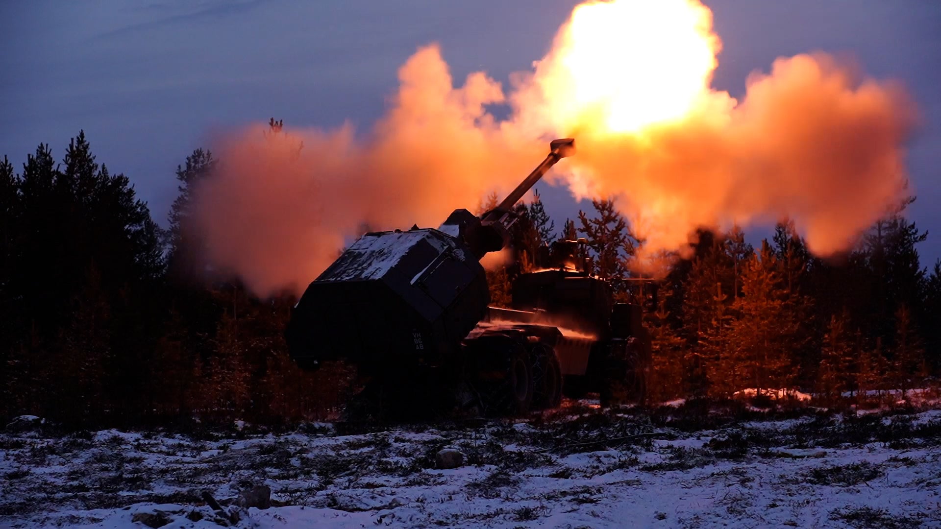 <p>Watch live firing of British Army’s new Archer Mobile Howitzer close to Russia border.</p>