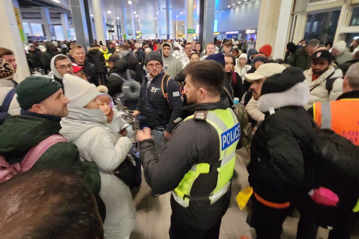 Gatwick Airport latest: Travel chaos with flights cancelled and passengers stranded as update released