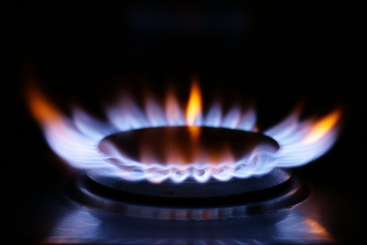 37% of older people ‘will find it hard to manage without winter fuel payment’