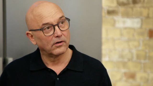 <p>Gregg Wallace quizzes Penny Lancaster on life with Rod Stewart in resurfaced MasterChef clip.</p>