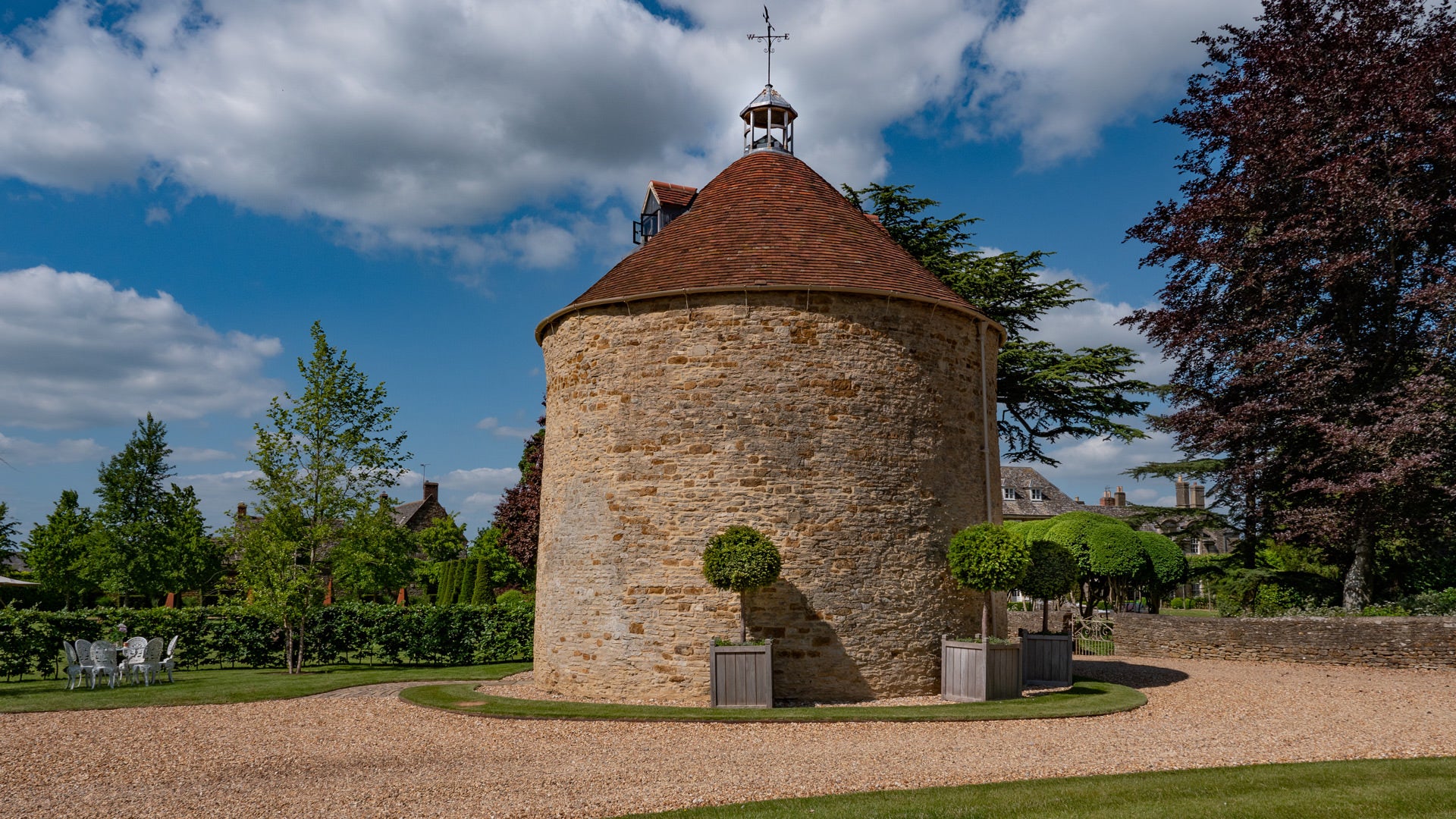 Casa de Pombal, Duns Tew