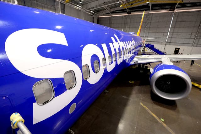 <p>Southwest is ending cabin service earlier on flights - meaning passengers will have to prepare for landing sooner </p>