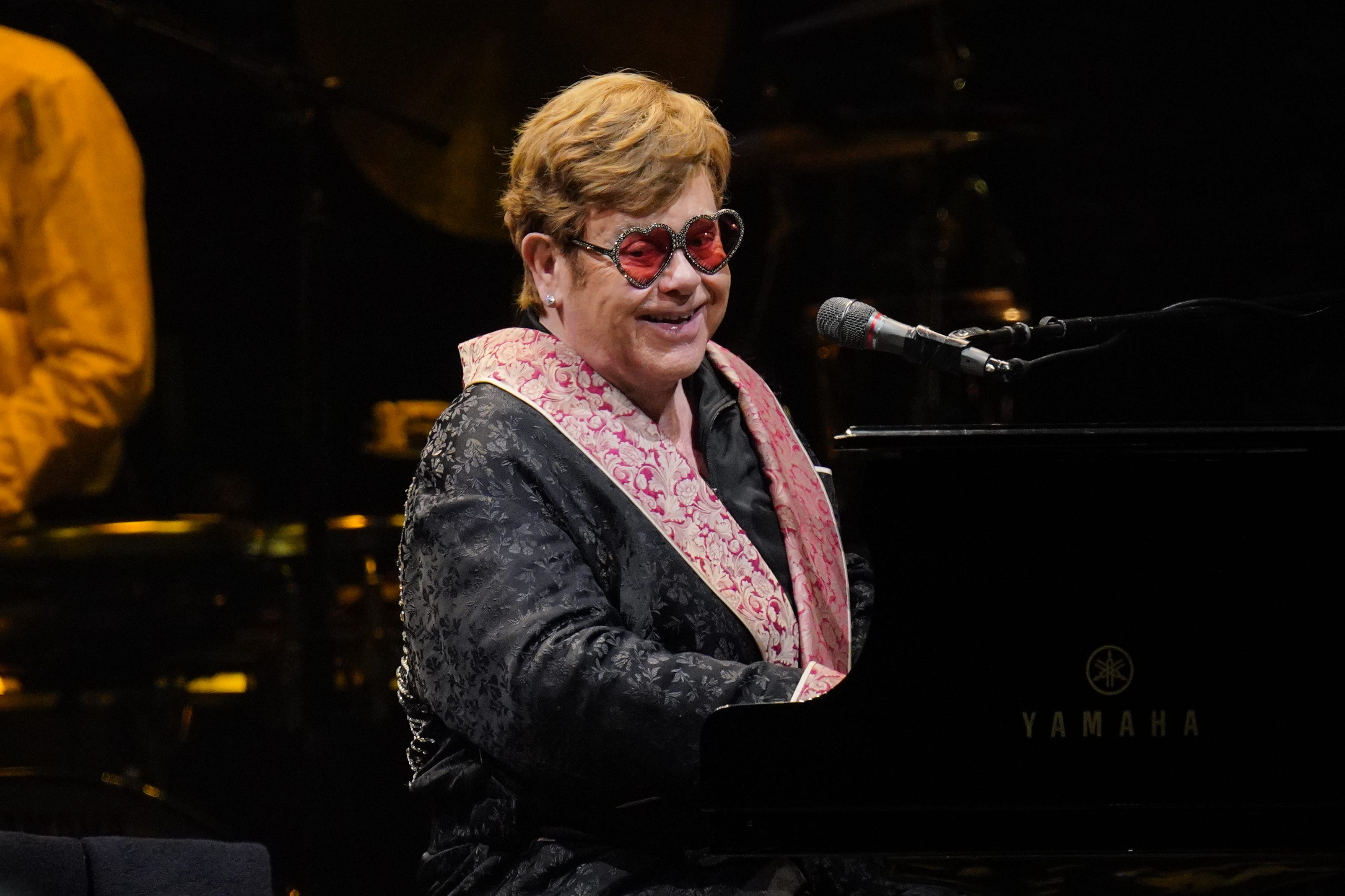 Elton John - Figure 1