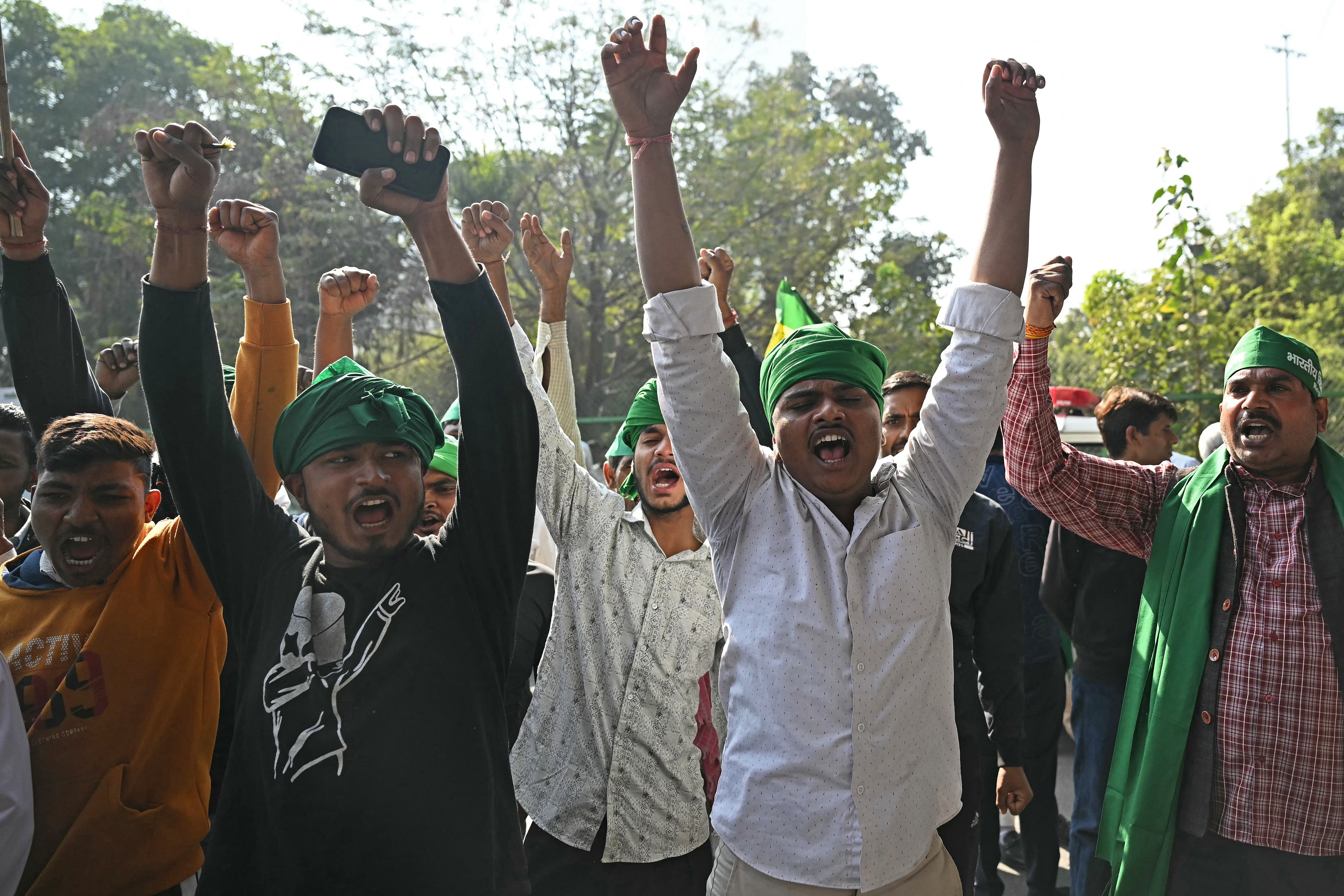 Security heightened in Delhi as protesters vow to march on the Indian capital