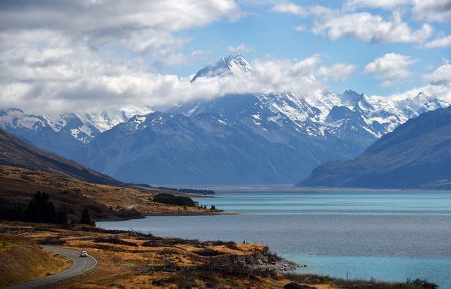 <p>A photo taken on Febraury 25, 2015, shows New Zealand’s highest mountain Mount Cook- also known by it’s Maori name of Aoraki</p>