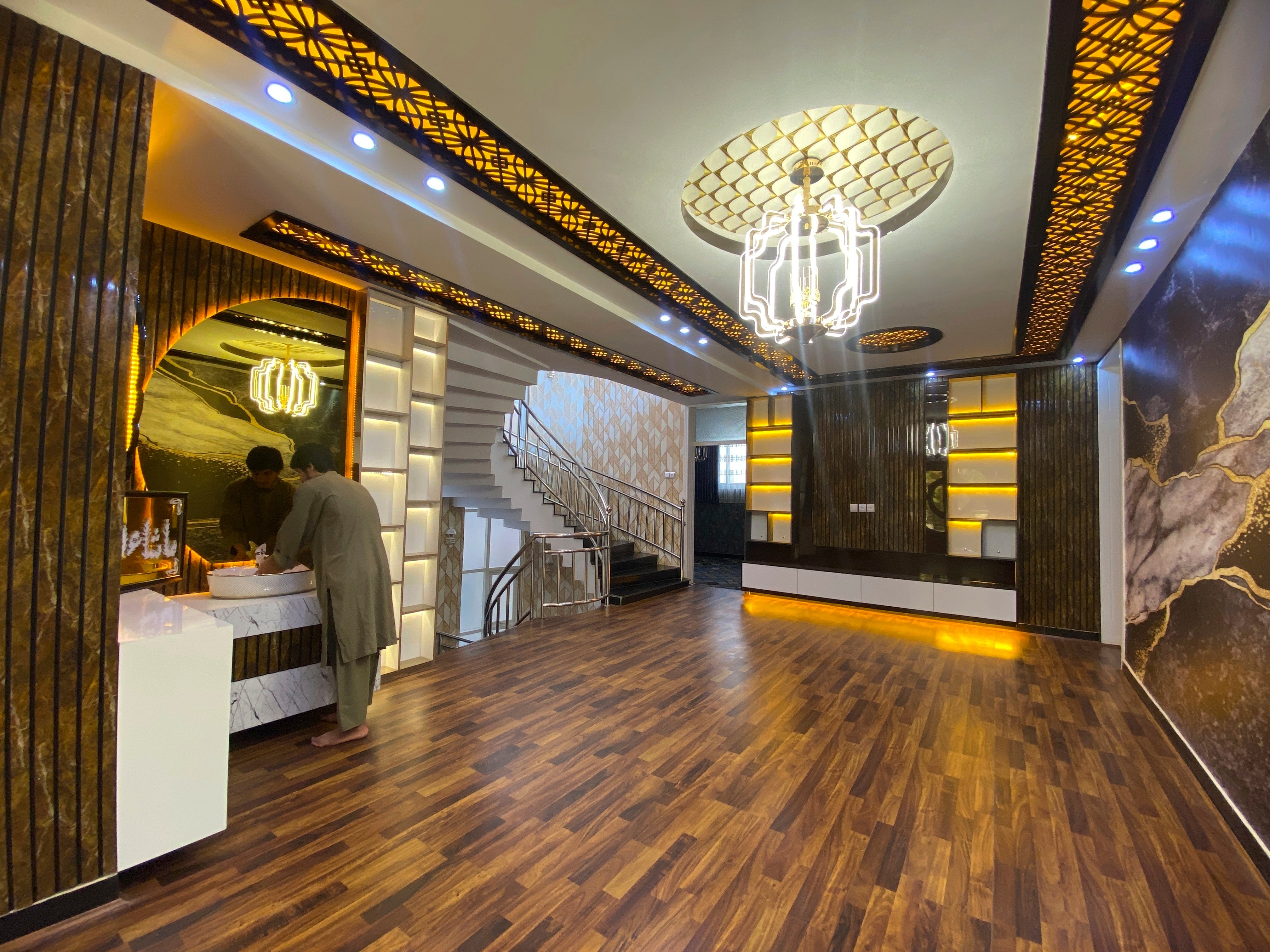 Afghanistan Living in Luxury