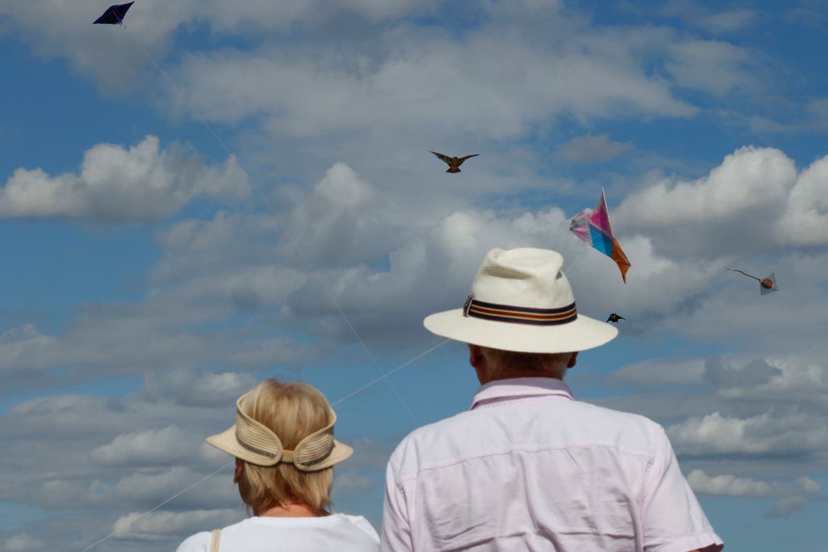 Older couples ‘living apart but together’ have better wellbeing, scientists say Older couples ‘living apart but together’ have better wellbeing, scientists say