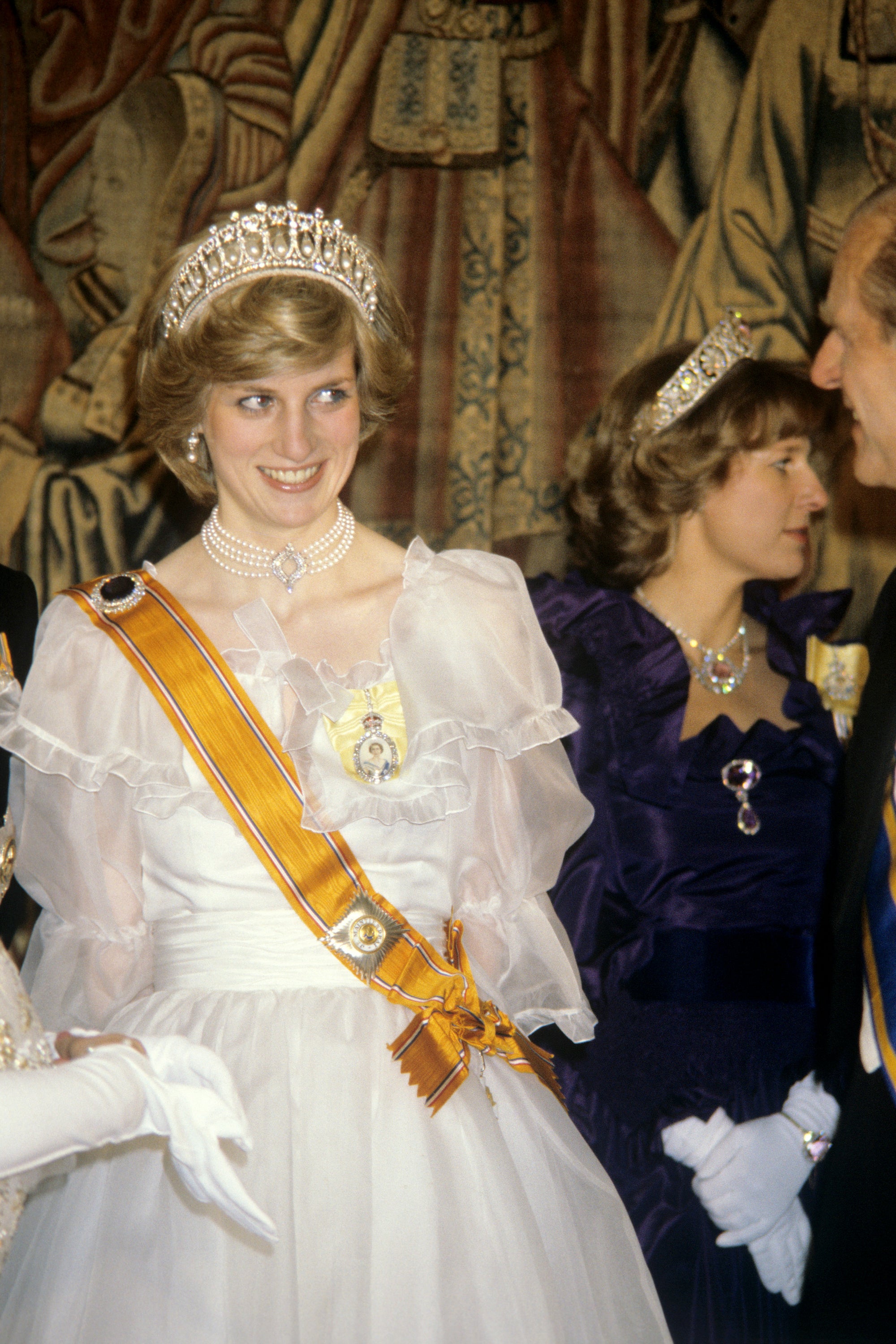 Princess Diana wearing the pearl and diamond choker to a banquet in the Netherlands