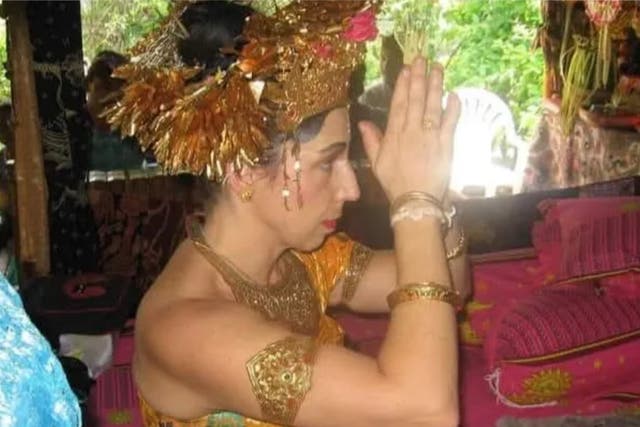 <p>Leah Seneng, 60, an art teacher who died after she was bit by a bat that flew into her classroom at her California school </p>