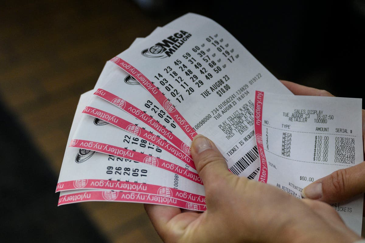 Mega Millions jackpot soars to $579 million