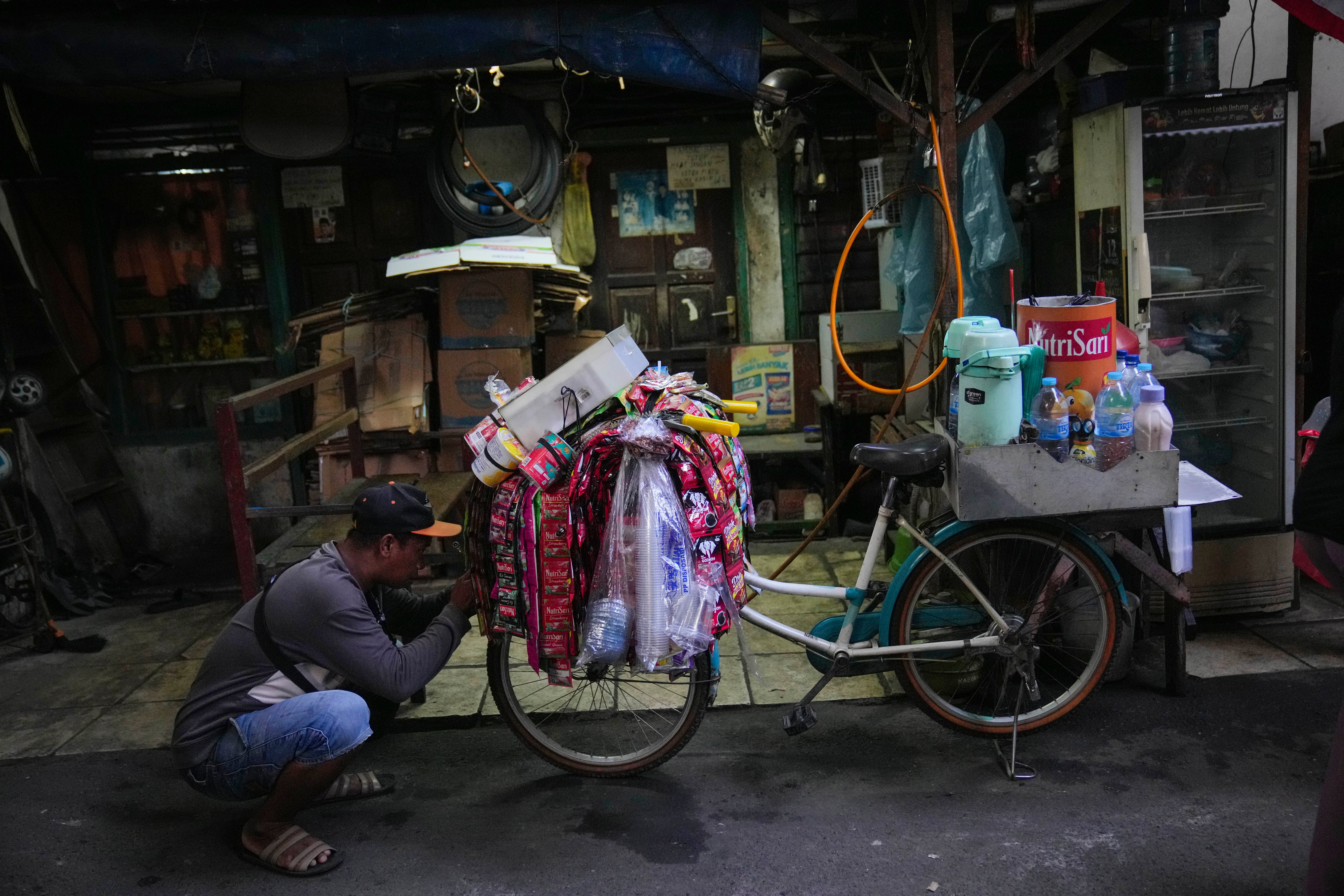 Indonesia Bicycle Coffee Sellers Photo Gallery