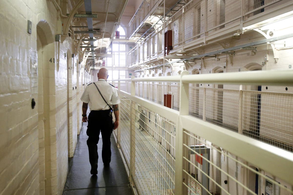 Prison population could reach over 100,000 inmates in just three years, government says 
