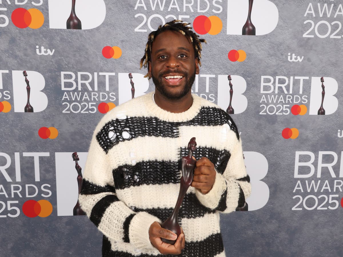 Singer-songwriter Myles Smith wins Brits Rising Star award 2025