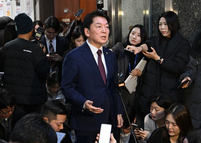 <p>South Korea’s ruling People Power Party lawmaker Ahn Cheol Soo speaks to reporters after a meeting with the leader Han Dong Hoon</p>