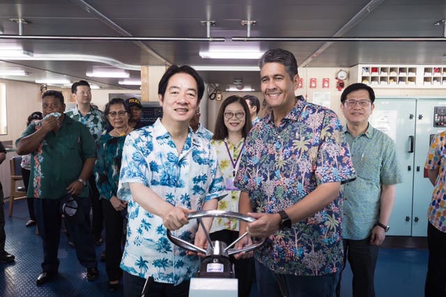 <p>Taiwanese leader Lai Ching Te posing with Palau’s president Surangel Whipps Jr</p>