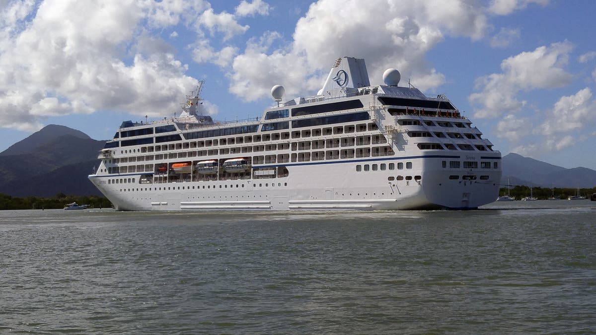 ‘Staggering’ environmental impact on Great Barrier Reef caused by cruise ships, say conservationists