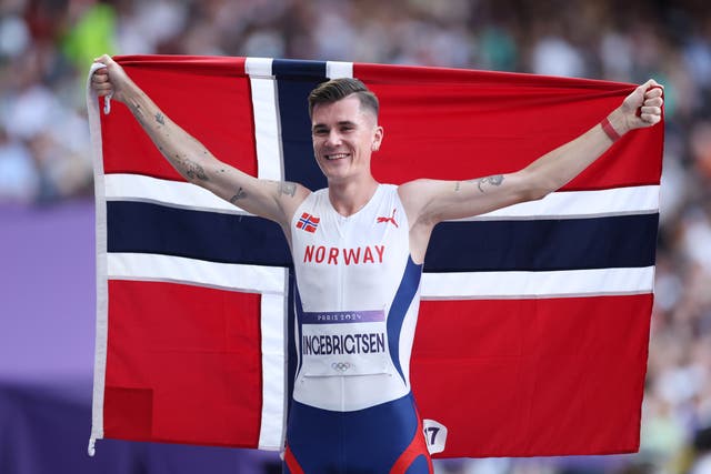 <p>Jakob Ingebrigtsen celebrates winning the 5,000m final at the Paris Olympics</p>