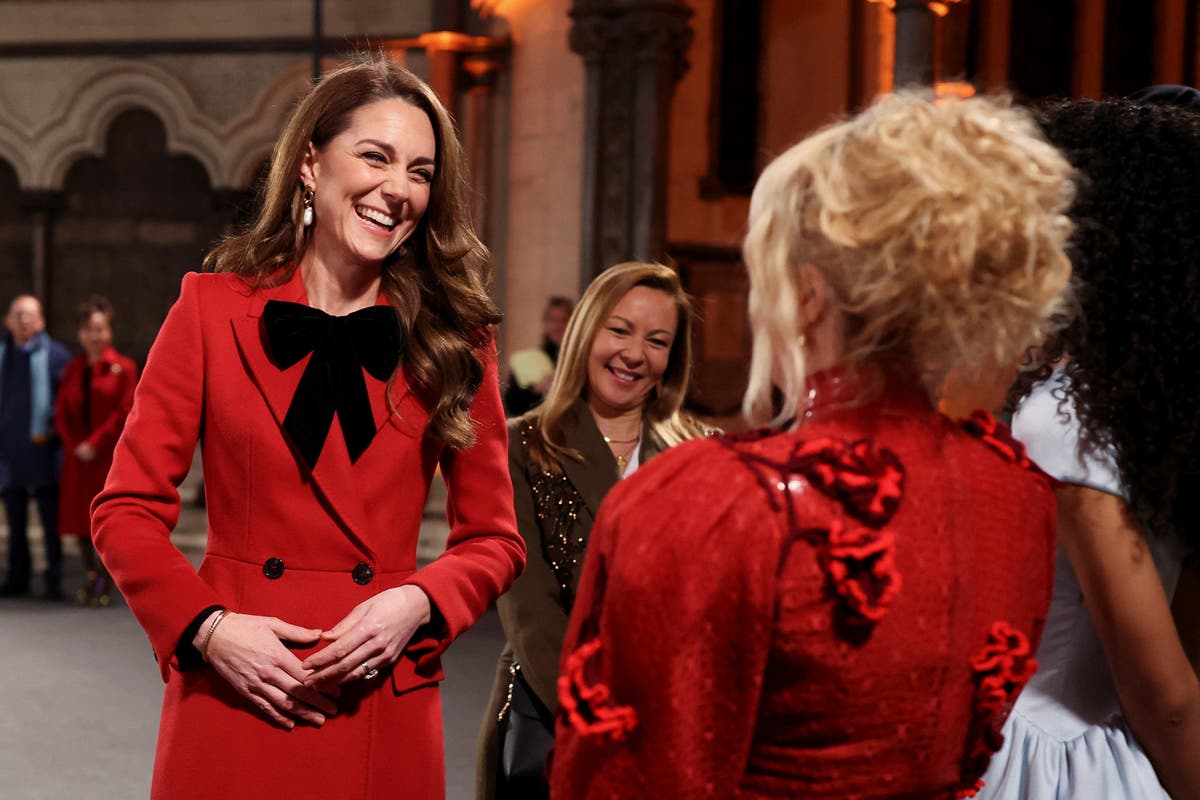 Kate Middleton arrives at Westminster Abbey for Christmas carol service