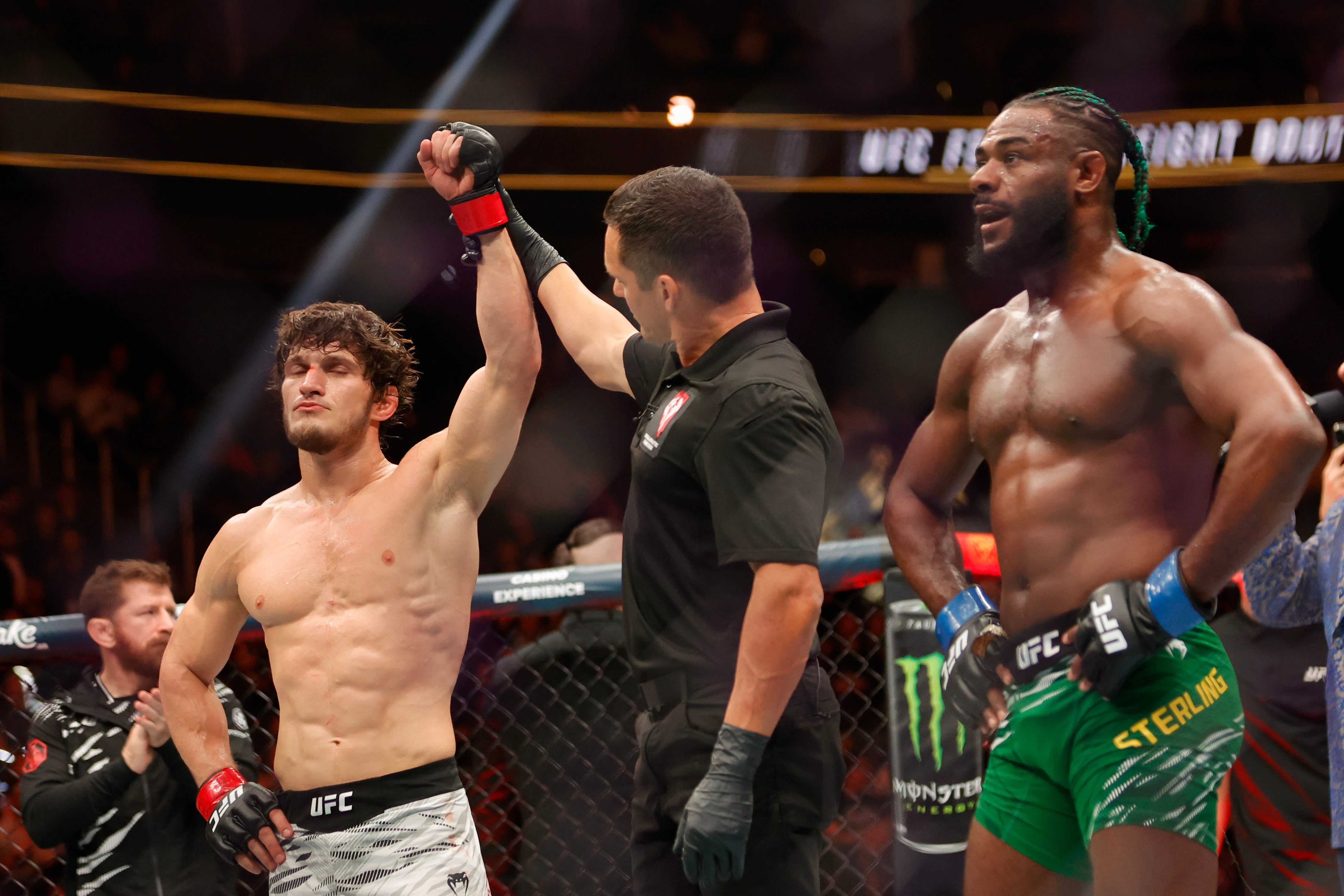 Movsar Evloev (left) narrowly outpointed Aljamain Sterling in December