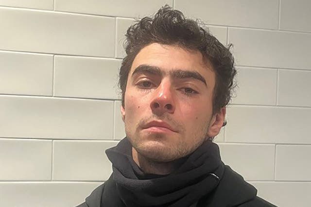 <p>Tras su detención, aseguran que Luigi Mangione tenía una “lista de tareas pendientes” </p>