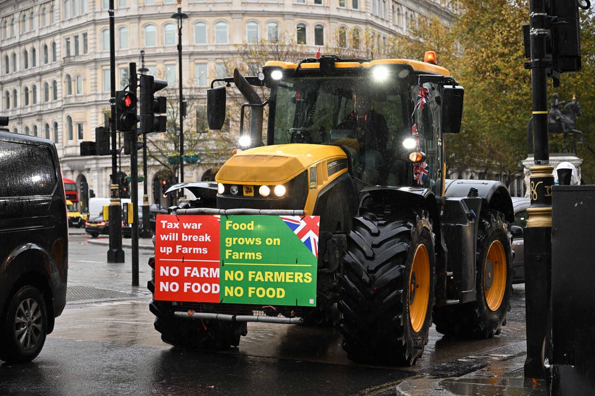 Farmers’ protest live: Tractors to descend upon London as pressure intensifies on Starmer over inheritance tax