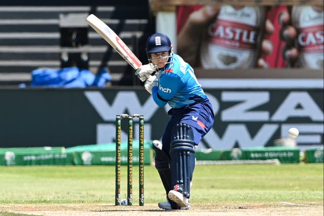 <p>Tammy Beaumont made her fastest ODI 50 to help England to victory</p>