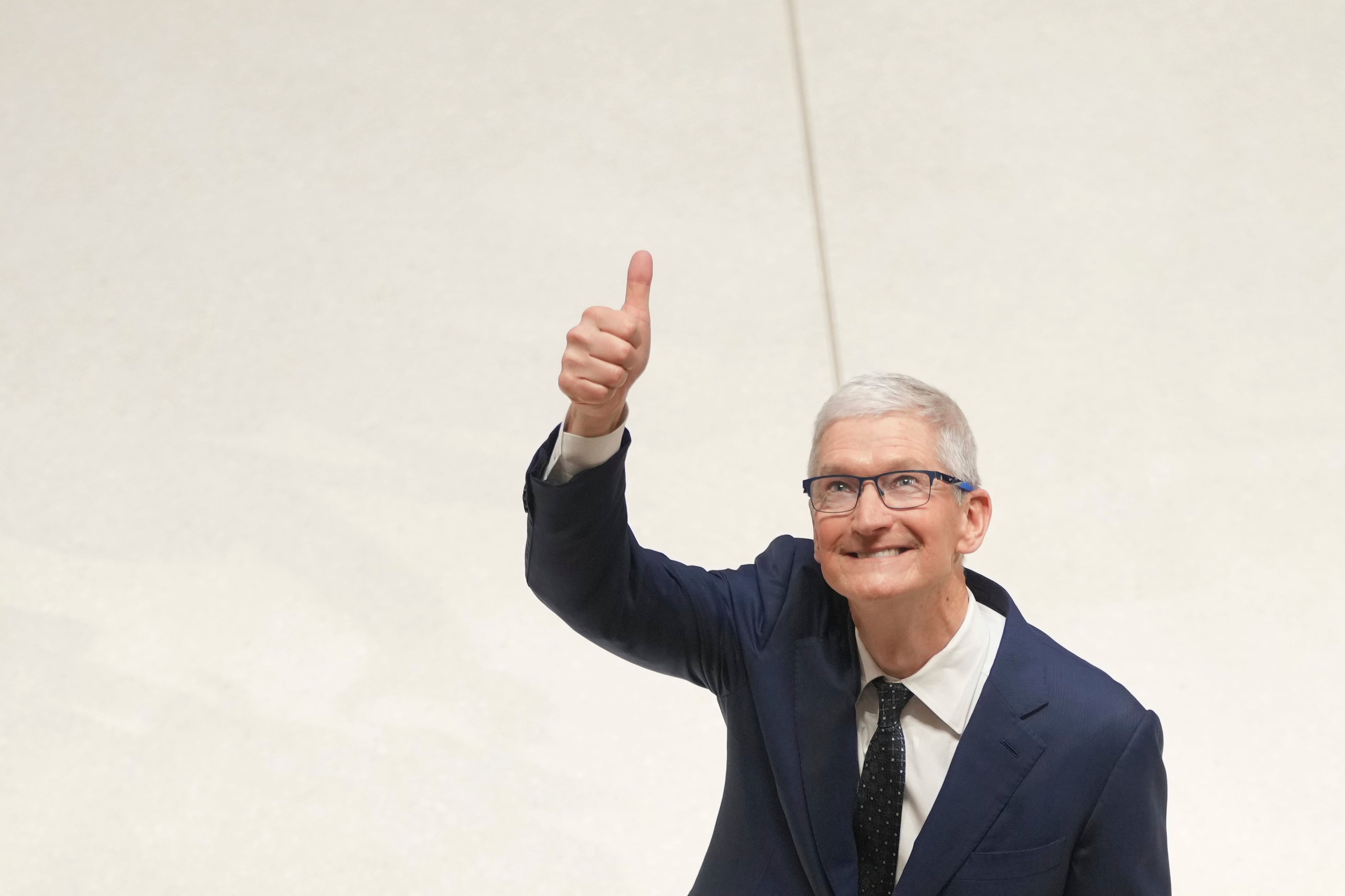 Apple CEO Tim Cook reportedly called the governor of Texas personally to request he veto proposed changes to the state’s online child safety laws