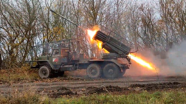 <p>A Grad self-propelled 122 mm multiple rocket launcher fires toward Ukrainian position in the Russian - Ukrainian border area in the Kursk region, Russia</p>