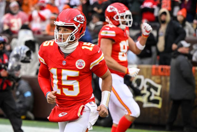 CHIEFS BROWNS