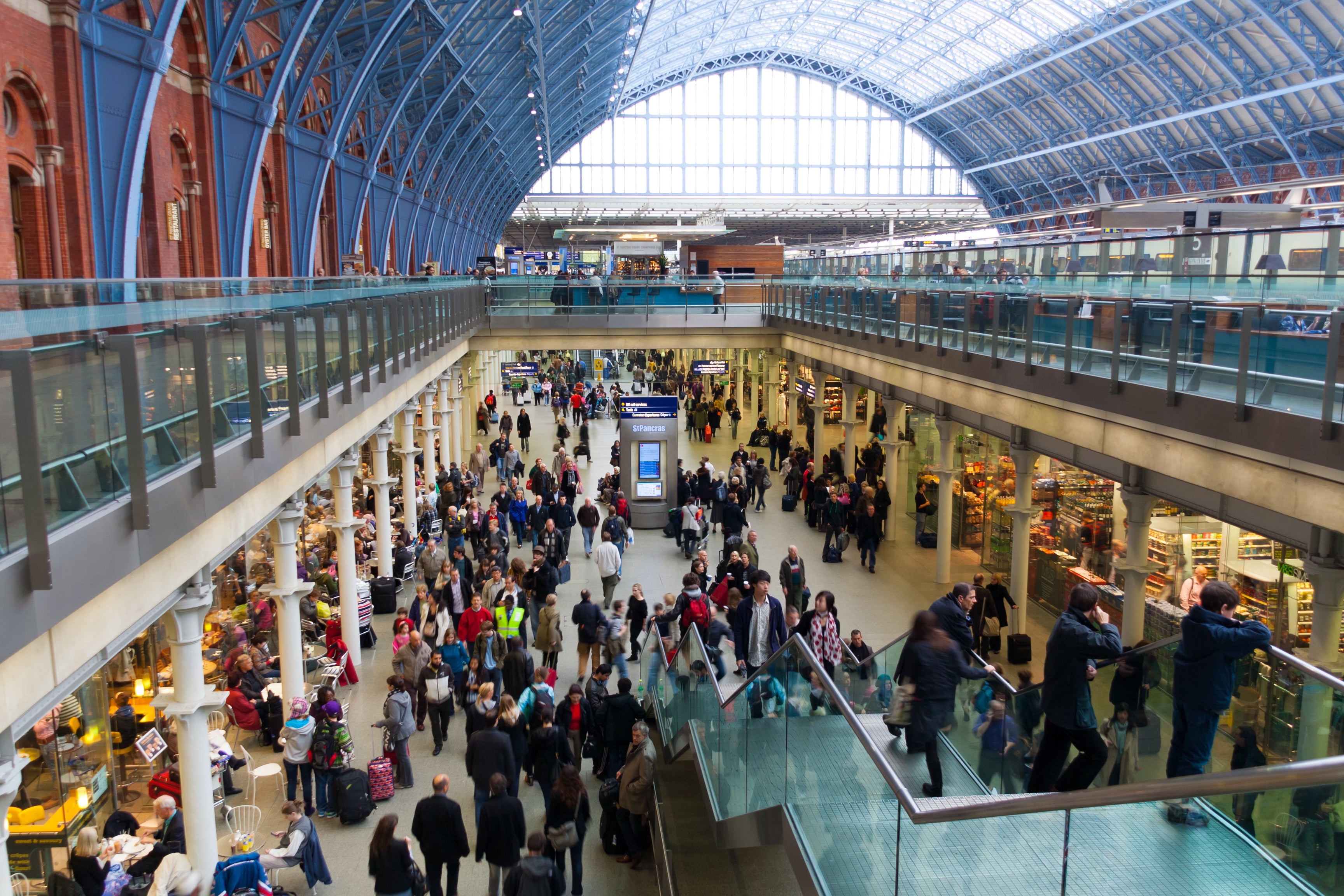 Trains depart St Pancras for continental Europe