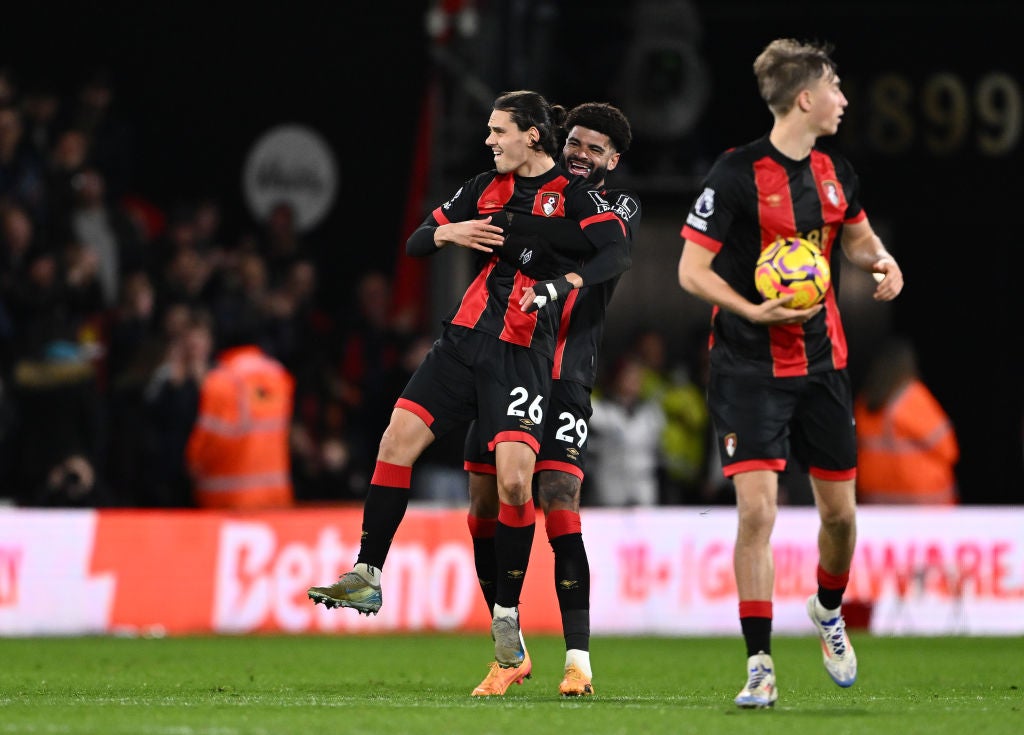 Enes Unal rescued a point after late penalty controversy