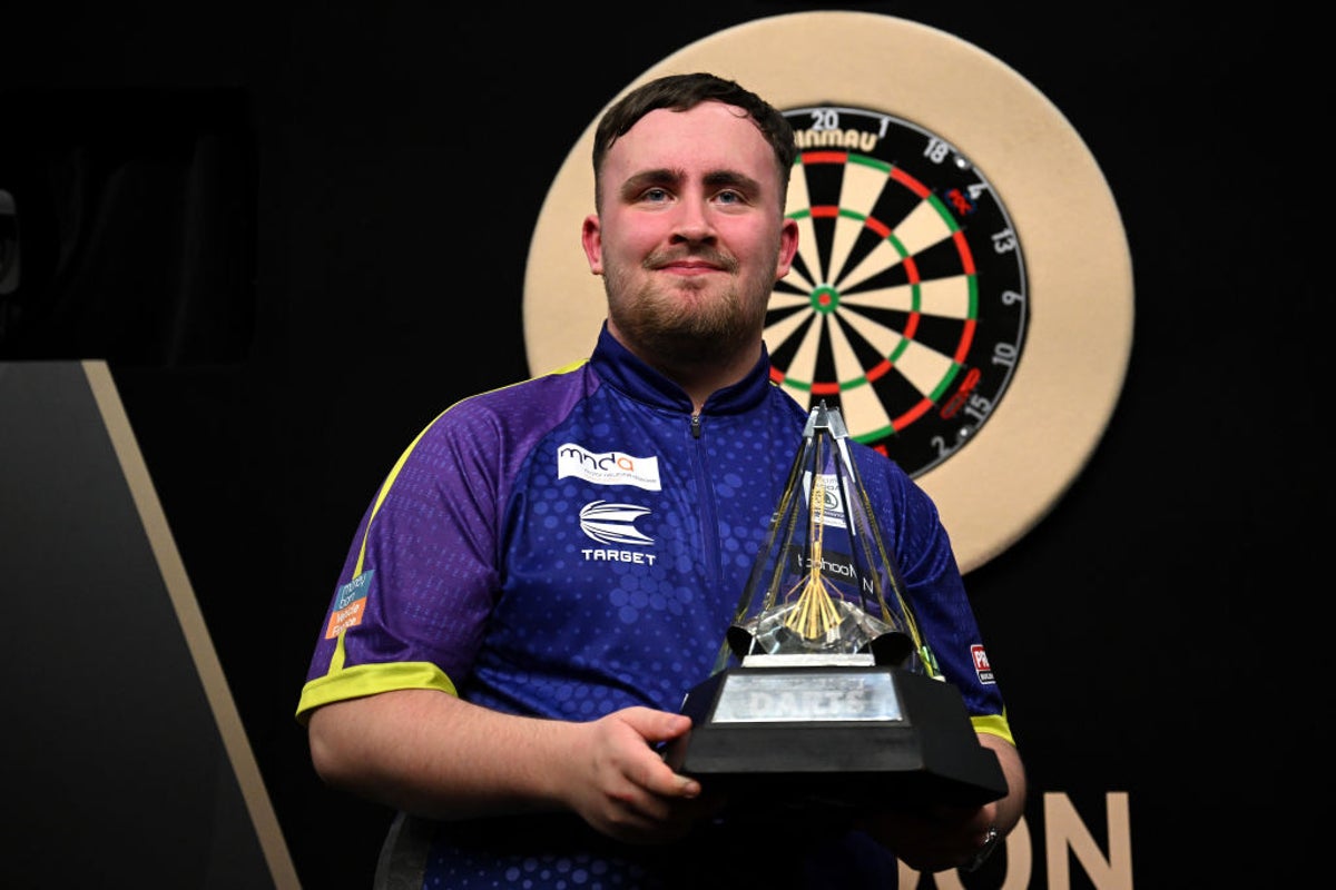 Premier League Darts Finals Night prediction: Littler to continue hot streak