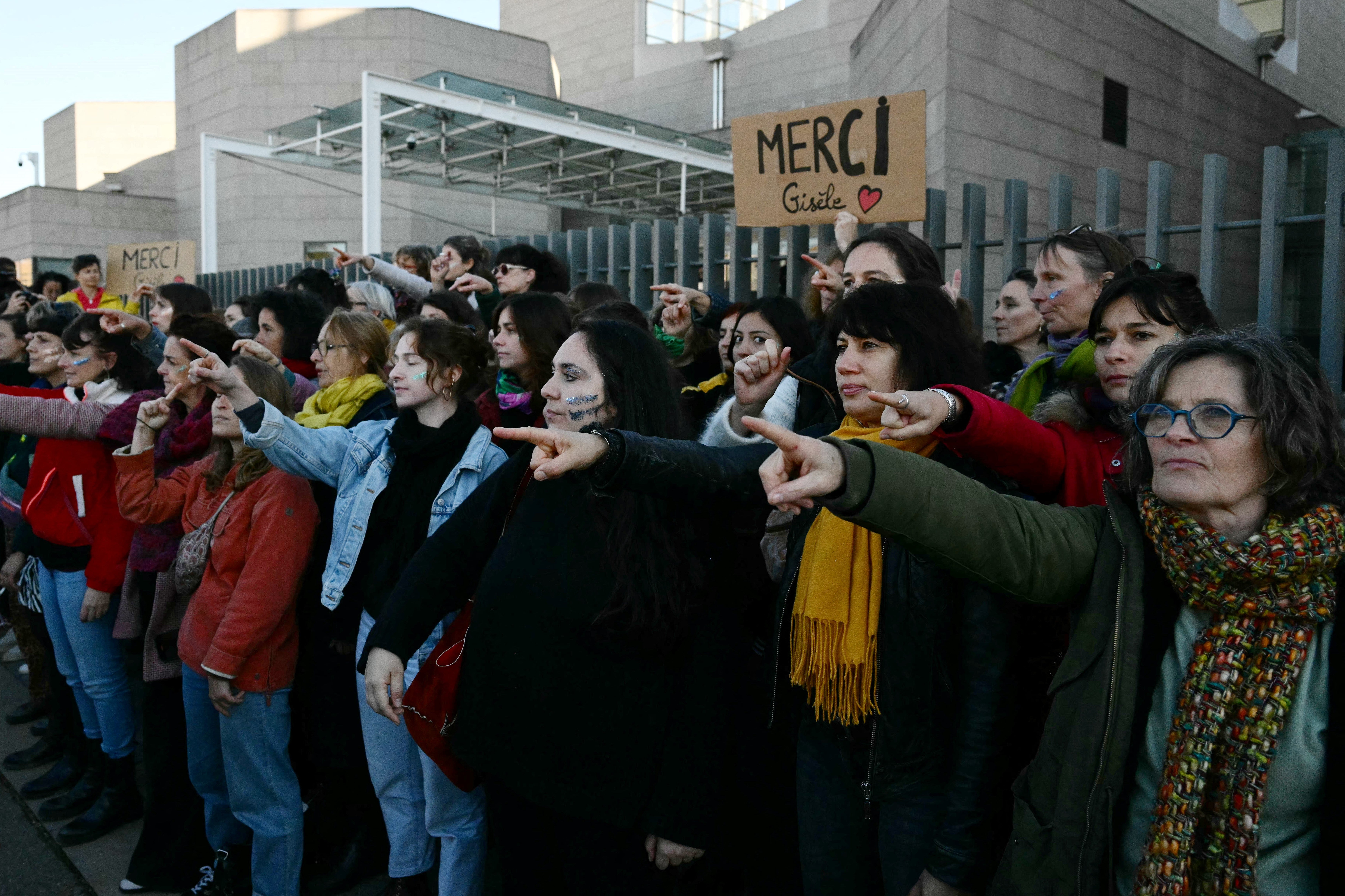 Women gather in support of Gisele Pelicot outside the Avignon courthouse