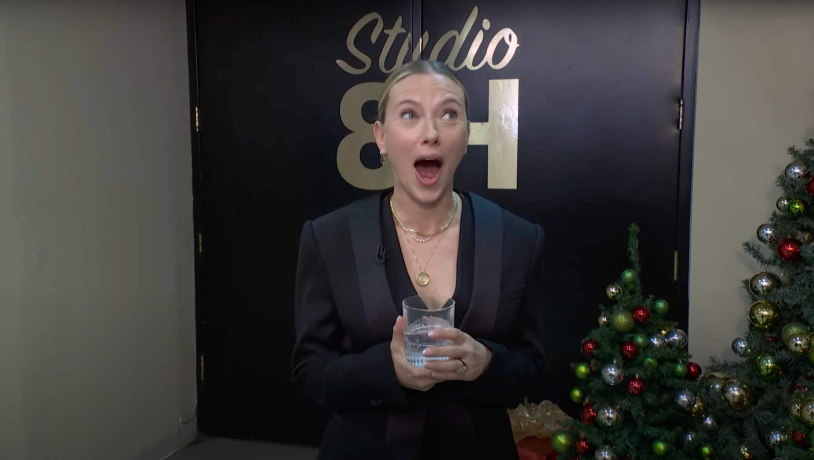 Scarlett Johansson air SNL