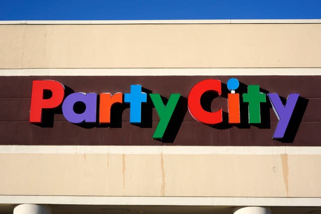 PARTY CITY-CIERRE