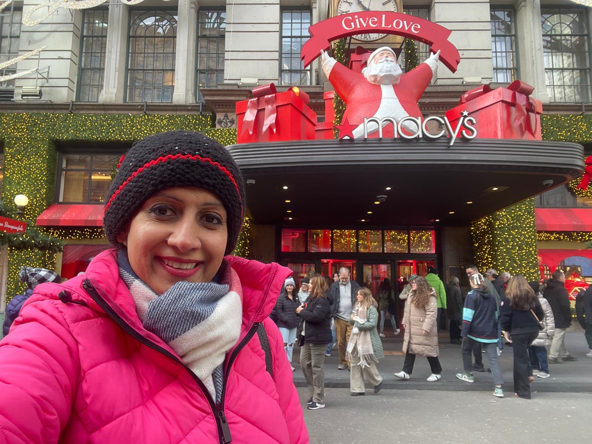 Solo NYC Christmas Trip: Healing, Freedom, and Unexpected Joy After Divorce