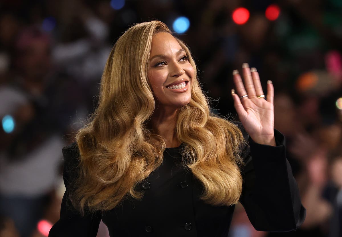 Beyoncé trolls Netflix over buffering issues ahead of NFL Christmas halftime show