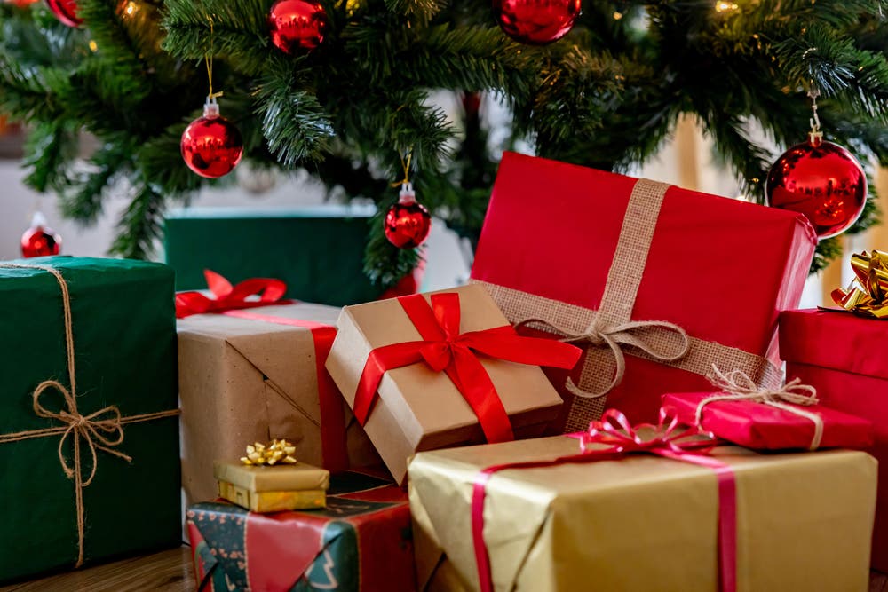 Gửi quà Noel sang Mỹ: Những lưu ý quan trọng để quà đến đúng dịp Giáng sinh Gửi quà Noel sang Mỹ: Những lưu ý quan trọng để quà đến đúng dịp Giáng sinh