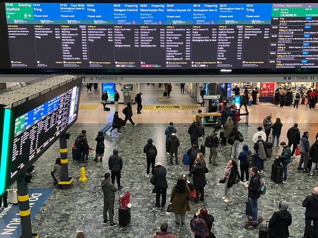 <p>London Euston on 27 December 2024: It is currently acting as a replacement for both St Pancras and Paddington stations</p>