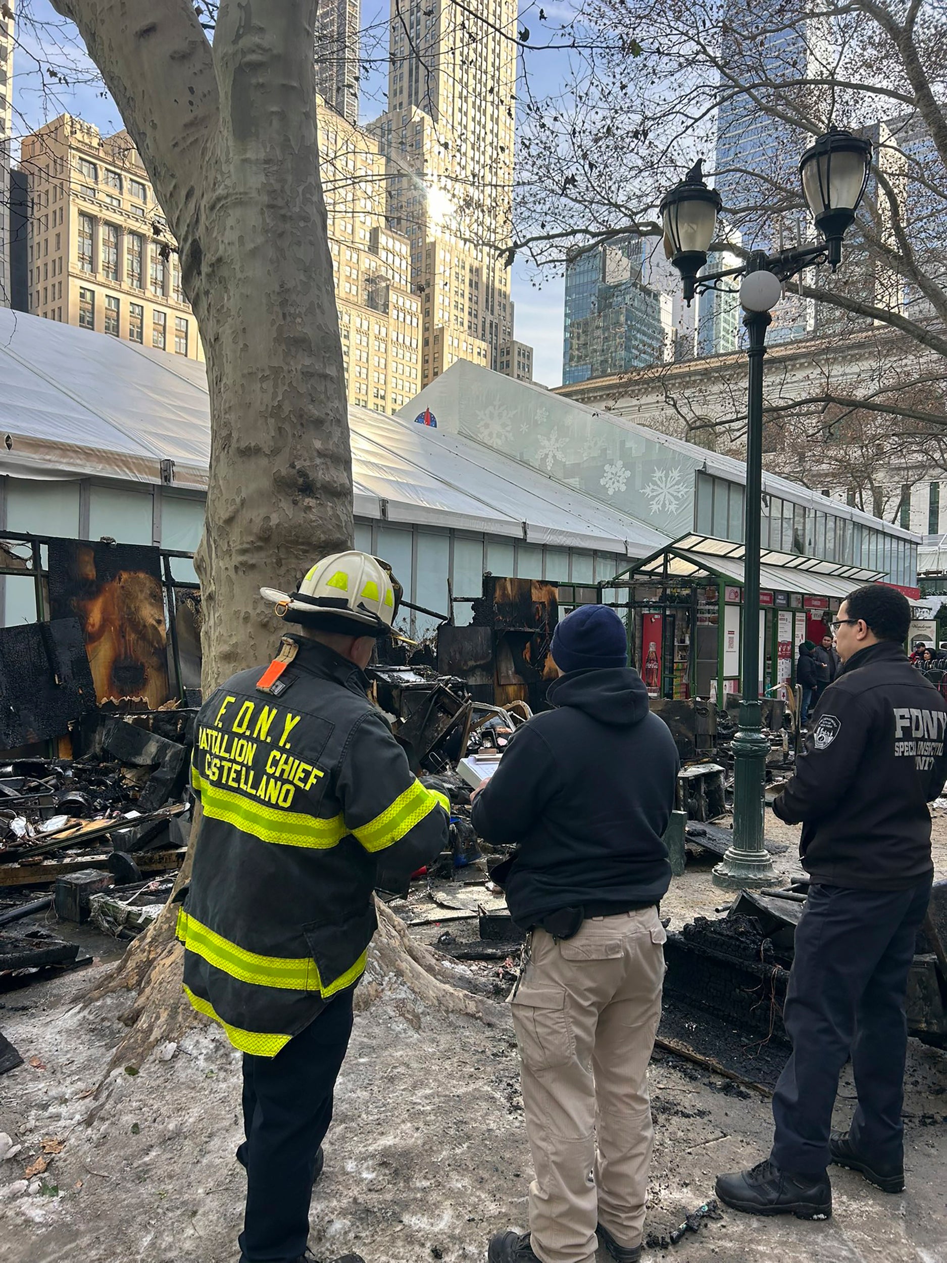 Manhattan-Holiday-Market-Fire