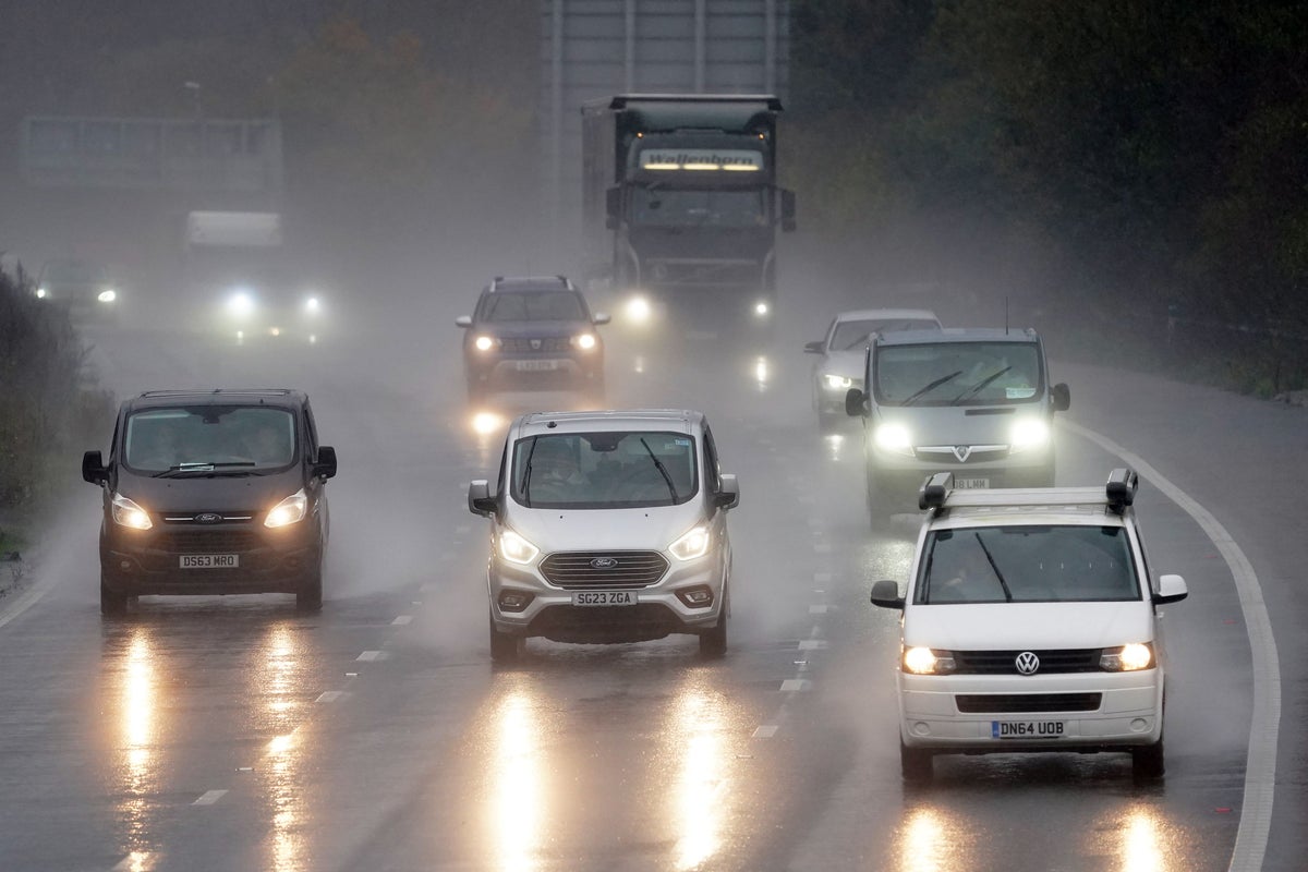 Four in five motorists ‘concerned about impact of headlight glare on their driving’