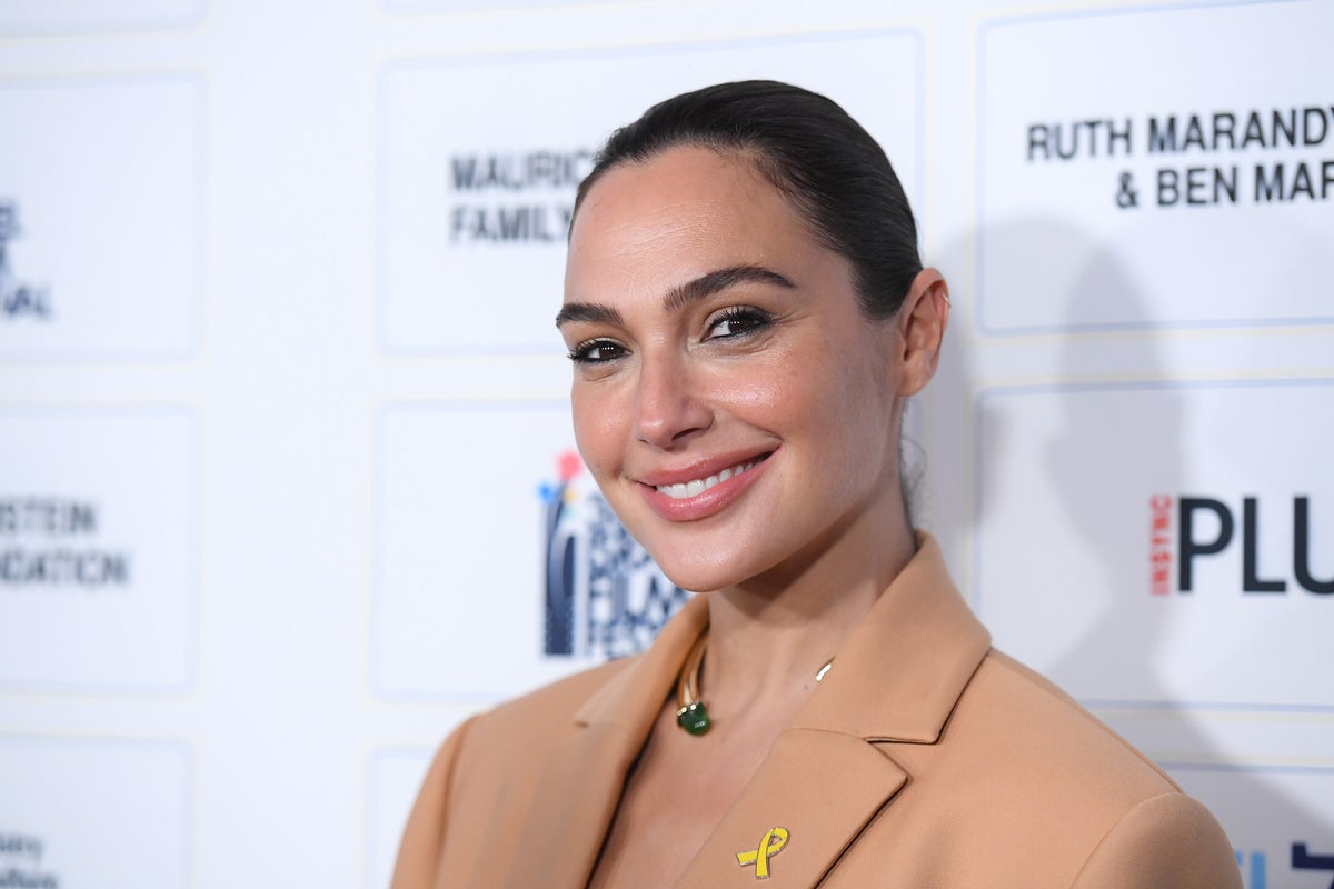 Demonstrators arrested over protests at new Gal Gadot film set